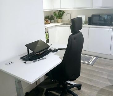 Room in a Shared Flat, Whitestone Way, CR0 - Photo 5