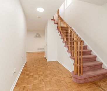 For Lease - 6 Hillsburgh Drive, Brampton, Ontario - Photo 5