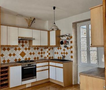 Location Maison 2 pièces 74m² NIORT 79000 - Photo 5