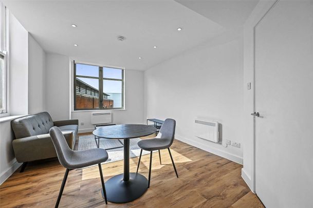 West Smithfield, London, EC1A 9HZ - Photo 1