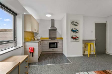 Studio to rent - Photo 5