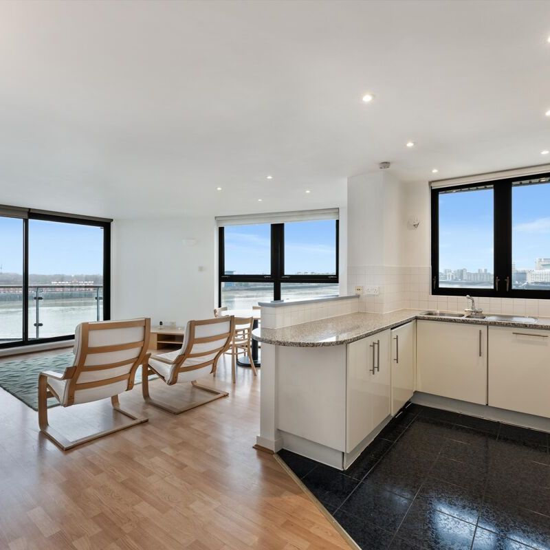 Apartment to let in Ocean Wharf, London E14 - Photo 1