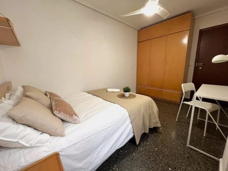 Carrer de lEsperança, Valencia, Valencian Community 46035 - Photo 5
