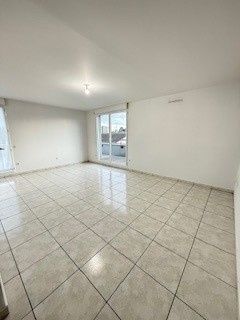 Location Appartement 3 pièces 67m² LA ROCHE SUR YON 85000 - Photo 1