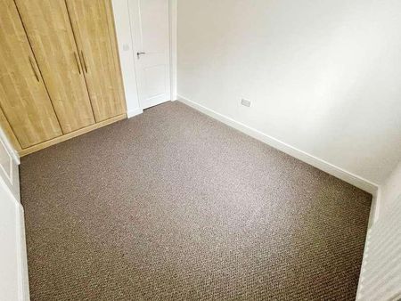 Clos Cwm Golau, Merthyr Tydfil, CF47 - Photo 2