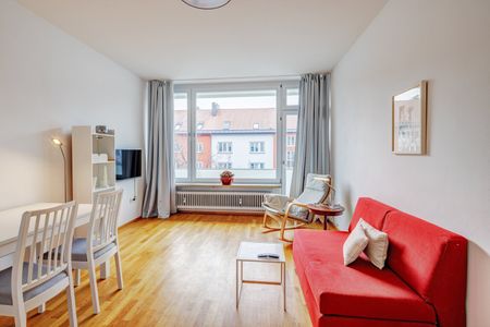 Bright city apartment for rent in central Schwabing - Photo 2
