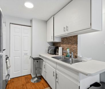 For Lease - 30 Bridge Street Unit# 205, Waterloo, Ontario - Photo 3