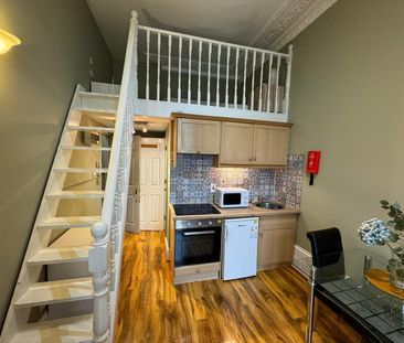 Studio Flat, St. Stephens Gardens, W2 - Photo 2