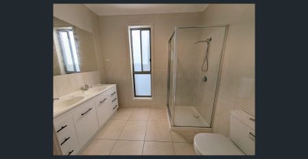 Space & Comfort For All! - Photo 2