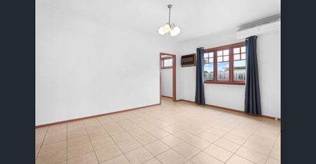 Family Living in Quite Locale - Photo 5