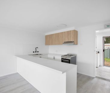 2/11 Queen Elizabeth Drive, Armidale, NSW 2350 - Photo 4