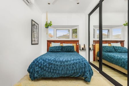 Modern Coastal Villa - Photo 4