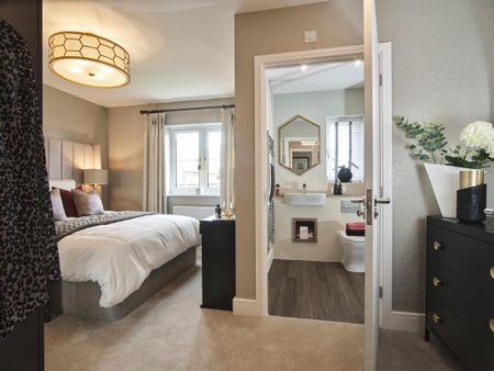 4 bedroom detached house to rent - Photo 3