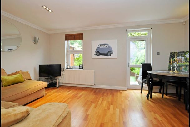 4 Bed Terraced House, Kersley Road, N16 - Photo 1
