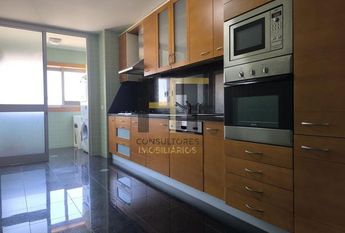 Apartamento T2+1 em Porto