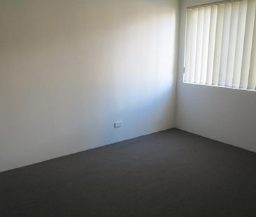 First Floor- 2 bedder - Photo 1