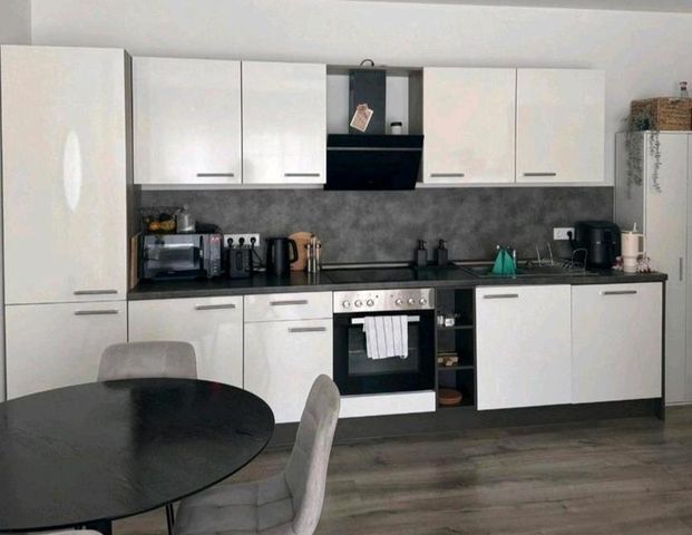 Moderne 2-Zimmer-Wohnung mit Fahrstuhl - Photo 1