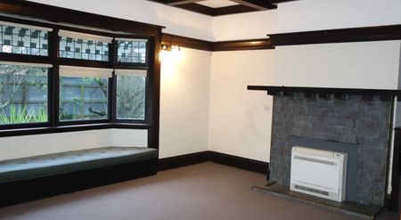 4-5 Bedrooms - Character and Space - Christchurch Girls' & Boys' Zone - Photo 4