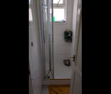 Room in a Shared House, St.Asaph Road, SE4 - Photo 1