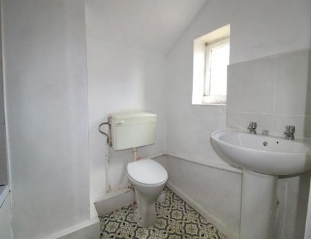 1 Bedroom Apartment To Let - Photo 5