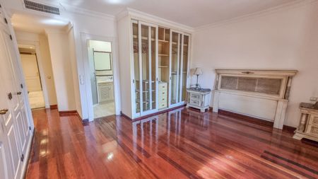 Middle Floor Apartment in Marbella - Photo 3