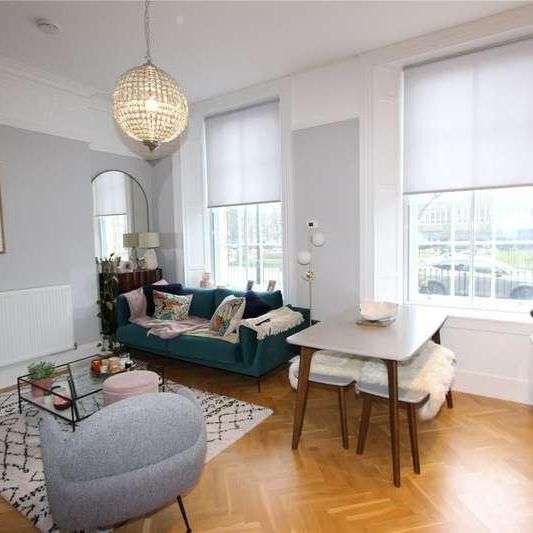 Northumberland Square, North Shields, NE30 - Photo 1