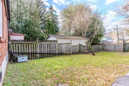 For Lease - 136 Meighen Avenue, Toronto, Ontario - Photo 5