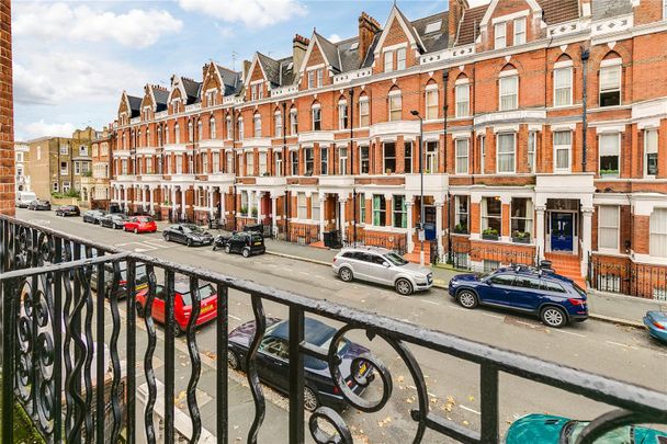 Addison Gardens, Brook Green, W14 - Photo 1