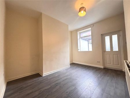 2 bedroom terraced house to rent - Photo 3