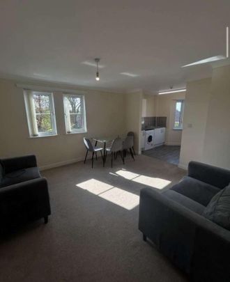 Kingsburn Court, Manchester, M19 - Photo 1