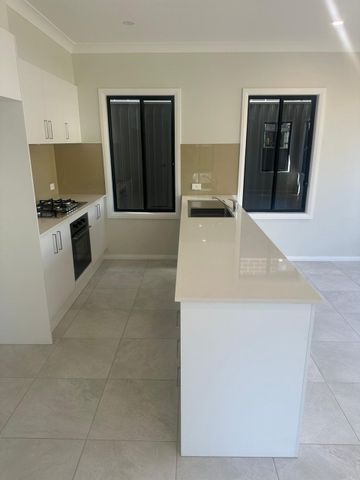 Modern Single Level Living in the Heart of Box Hill for Lease - Photo 4