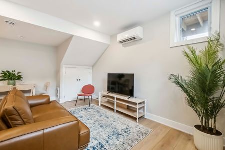 For Lease - 72 Armstrong Street Unit# E, West Centre Town, Ontario - Photo 3