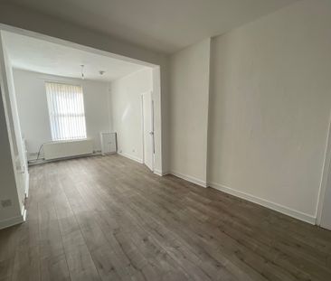 17 Bootle Street, Belfast, BT13 3GQ - Photo 2