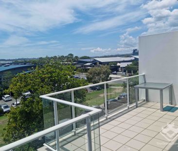Breezy 2 Unfurnished 2 bedroom apartment - Photo 3
