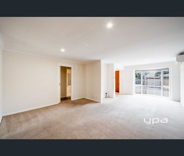 2/95 Pasley St, Sunbury, Vic 3429 - Photo 5