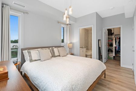 For Lease - 1350 HEMLOCK Street Unit# 219, Manor Park - Cardinal Glen and Area, Ontario - Photo 4