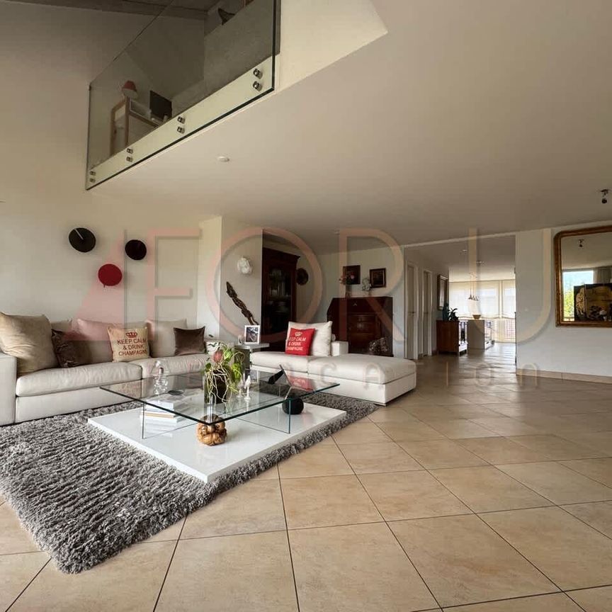 6.5 Zimmer, 2. Stock - Photo 1