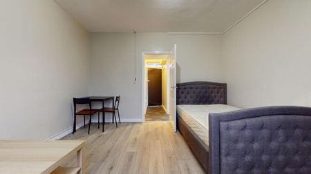 Studio to rent - Photo 2