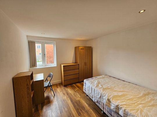 2 Bed Student Accommodation - Photo 1