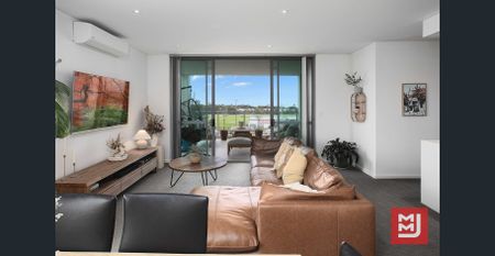 Modern Apartment with Stunning Ocean & Escarpment Views - Photo 2