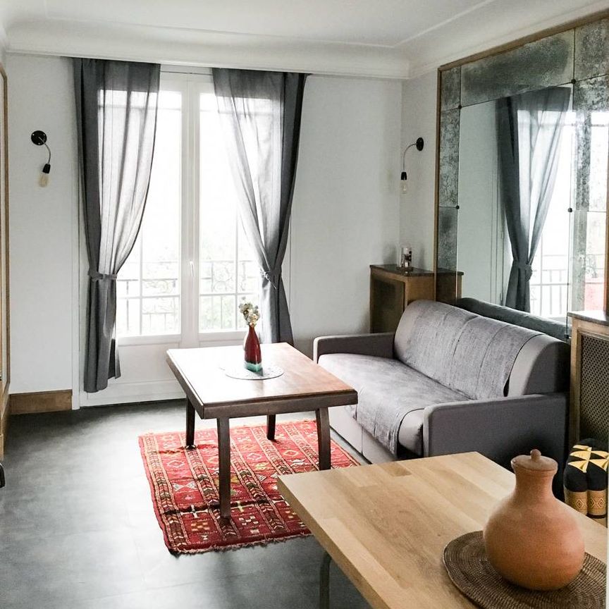 Logement à Paris, Location meublée - Photo 1