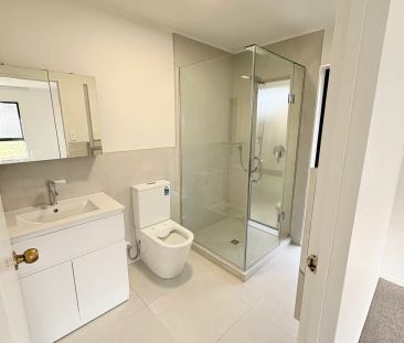 Modern Comfort Meets Effortless Living - Photo 3