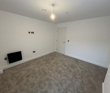 3 bedroom apartment to rent - Photo 6