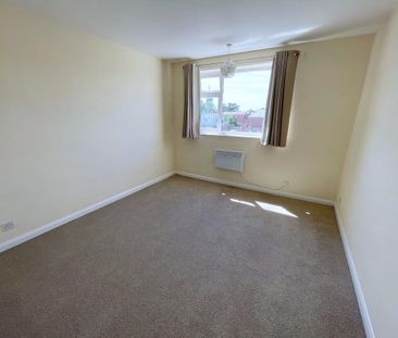 2 bedroom maisonette to rent - Photo 4