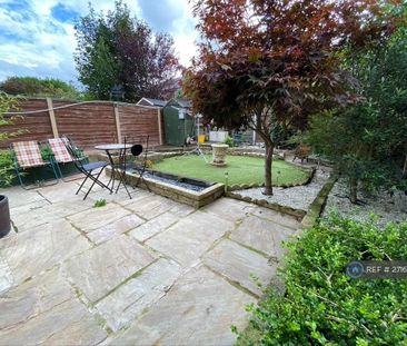 3 bedroom semi-detached house to rent - Photo 2