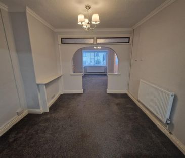 St. Margarets Avenue, Jersey Marine, SA10 6JH, Neath - Photo 4