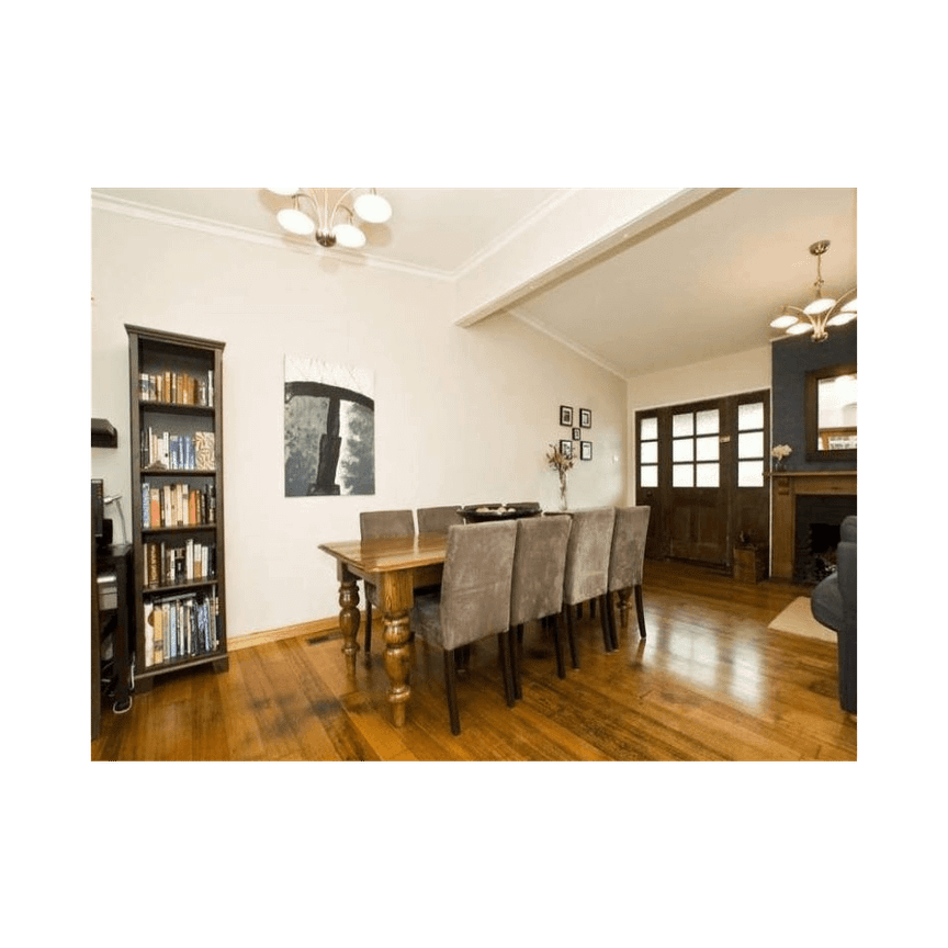 Well Maintained Family Home in Quiet, Convenient Location! - Photo 1