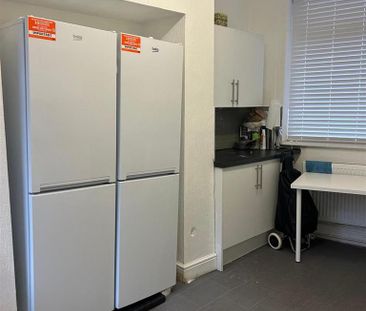 5 bedroom house share to rent - Photo 4