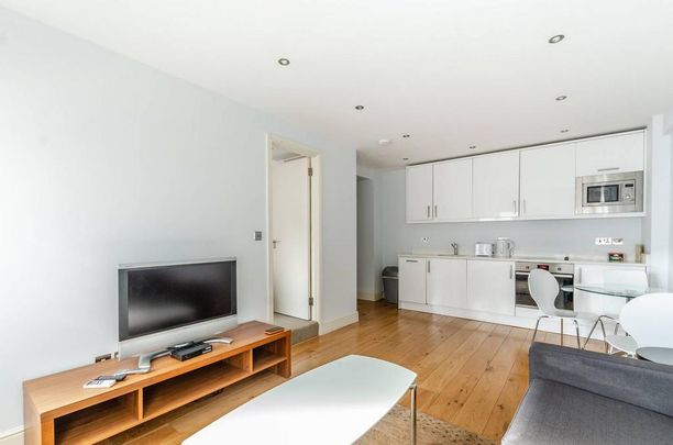 1 bedroom flat to rent - Photo 1