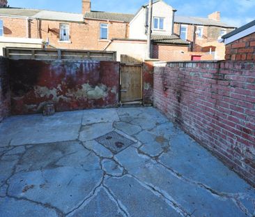 2 bedroom House To Let - Photo 1